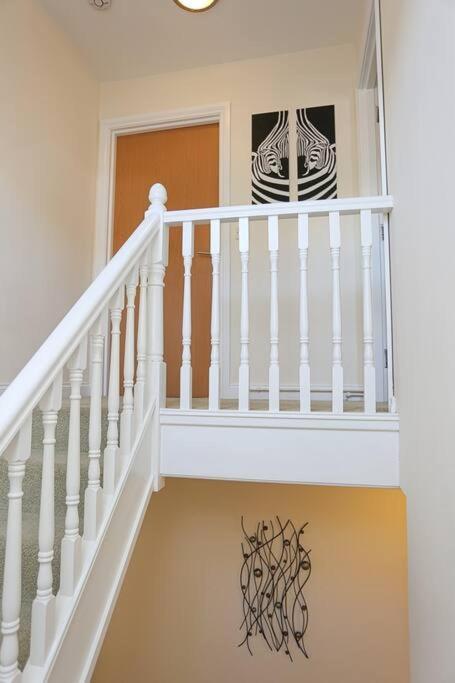 3bed/2bath Duplex - Pure Bliss * Belfast